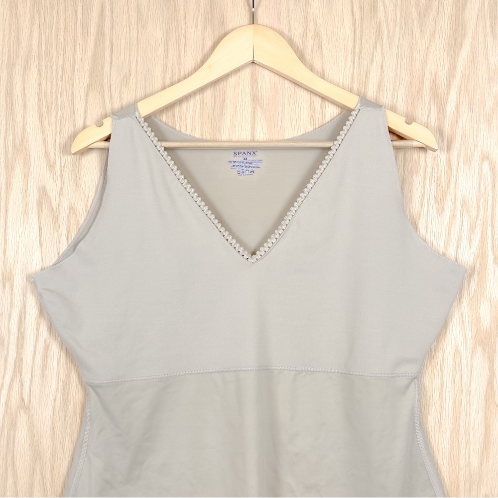SPANX Hide & Sleek Lace Trim V-Neck Cami - Picture 2 of 6